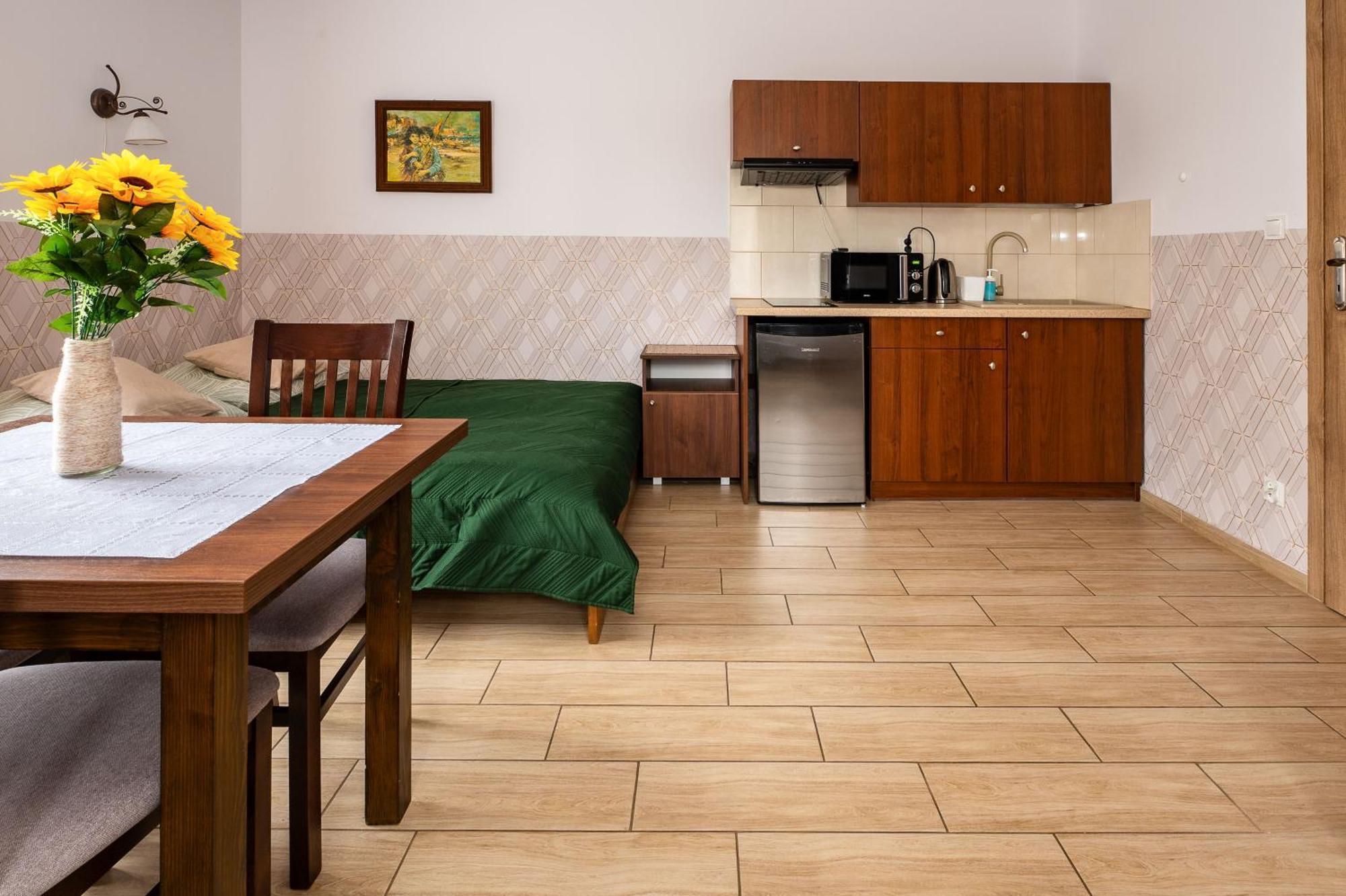 Bieszczadzkie Brzegi Apartment Ustrzyki Dolne Exterior photo